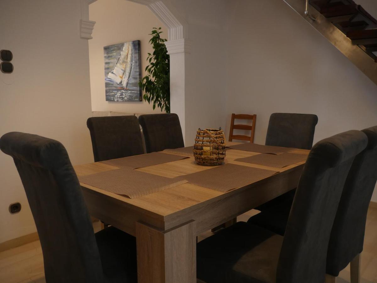 Sea Breeze-Vaporia-Syros Apartment Ermoupoli Ngoại thất bức ảnh