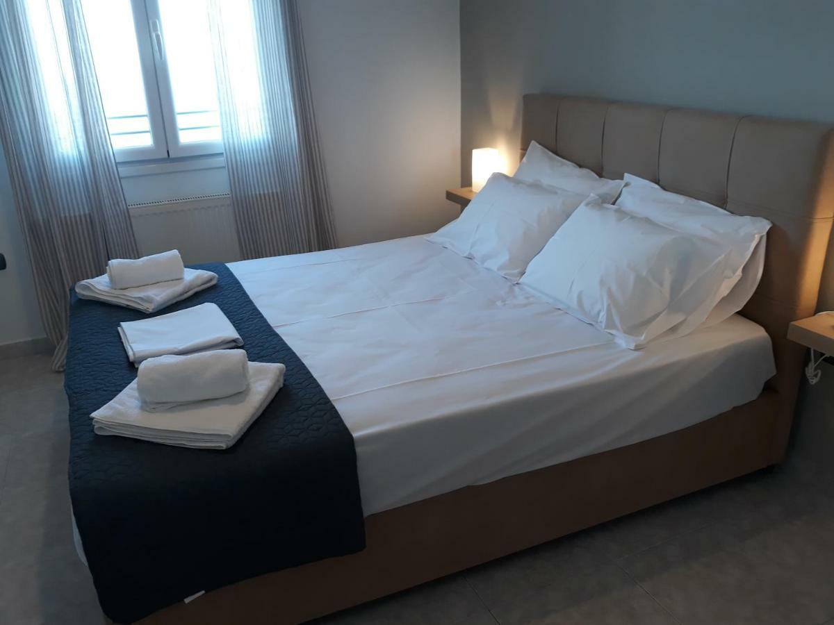 Sea Breeze-Vaporia-Syros Apartment Ermoupoli Ngoại thất bức ảnh