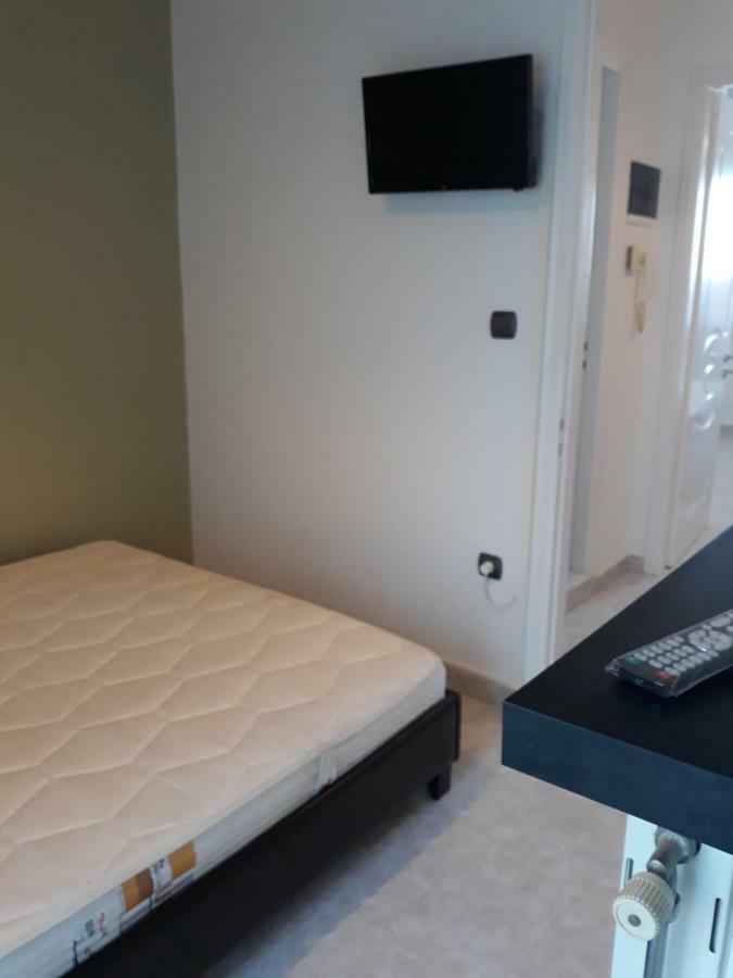 Sea Breeze-Vaporia-Syros Apartment Ermoupoli Ngoại thất bức ảnh